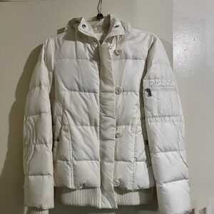 White snow/winter puffer jacket